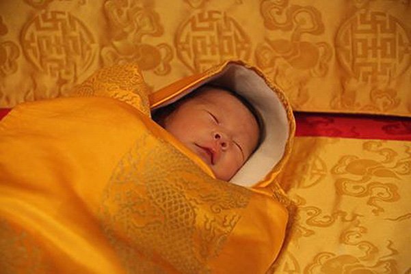 Сын короля и королевы Бутана