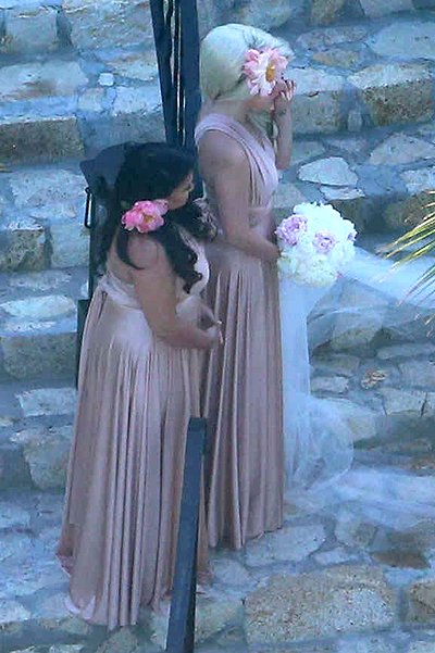 Леди Гага на свадьбе подруги