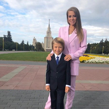 Юлия Барановская с сыном Арсением