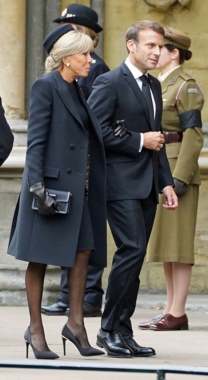 Президент Франции Эммануэль Макрон с супругой Бриджит