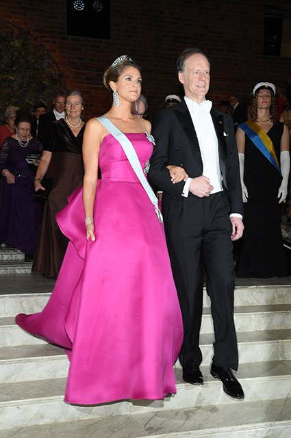 Принцесса Мадлен с одним из лауреатов Нобелевской премии