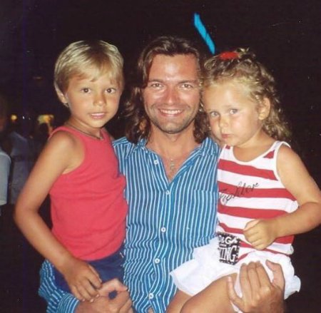 Дмитрий Маликов с племянником и дочерью 