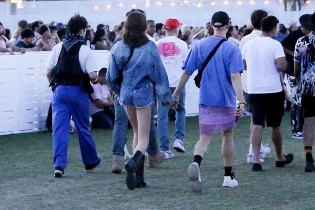 Kaia Gerber and Wellington Grant at Coachella Valley Music and Arts Festival -06