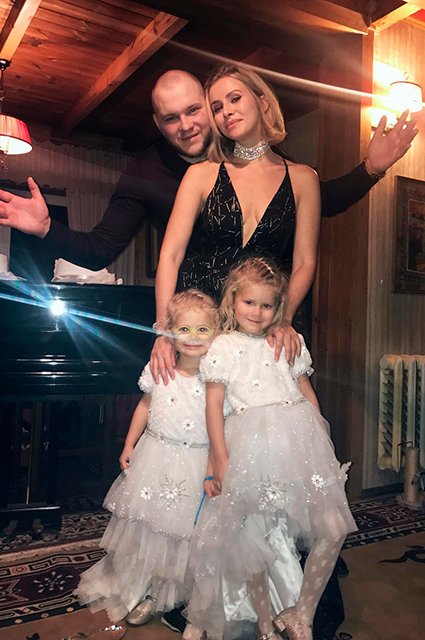 Сергей и Тата Бондарчук с дочерьми