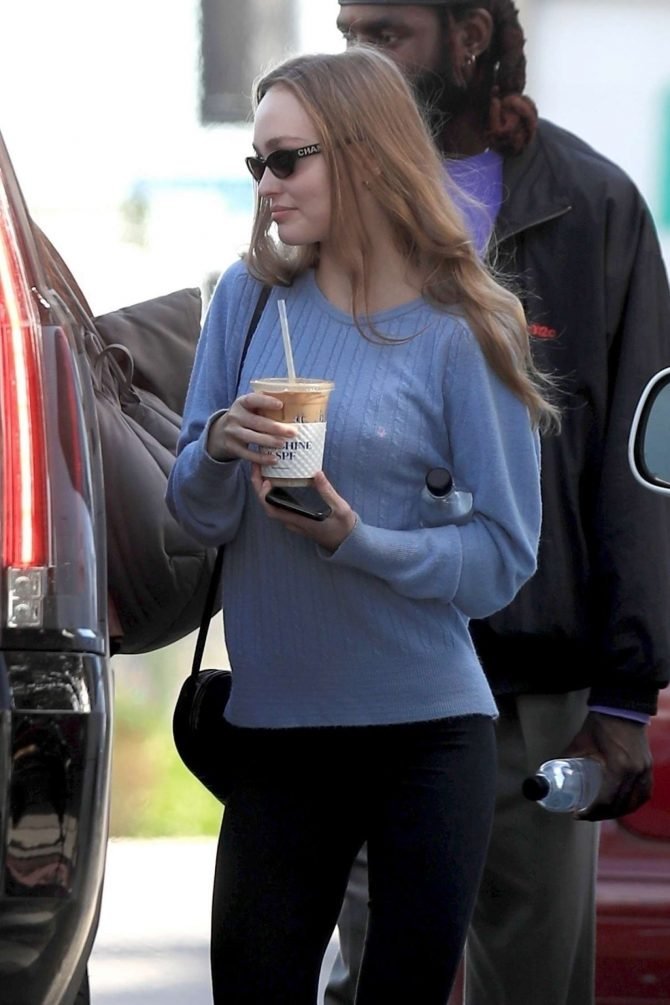 Lily Rose Depp: Shopping in West Hollywood -06