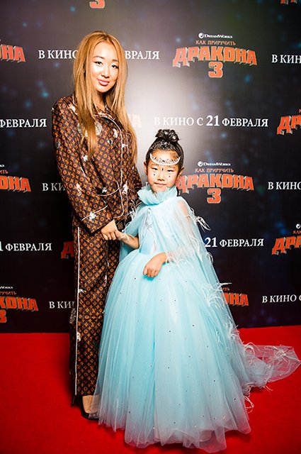 Евгения Ким с дочерью Сашей