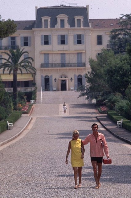 Отдыхающие в отеле, 1969 год
