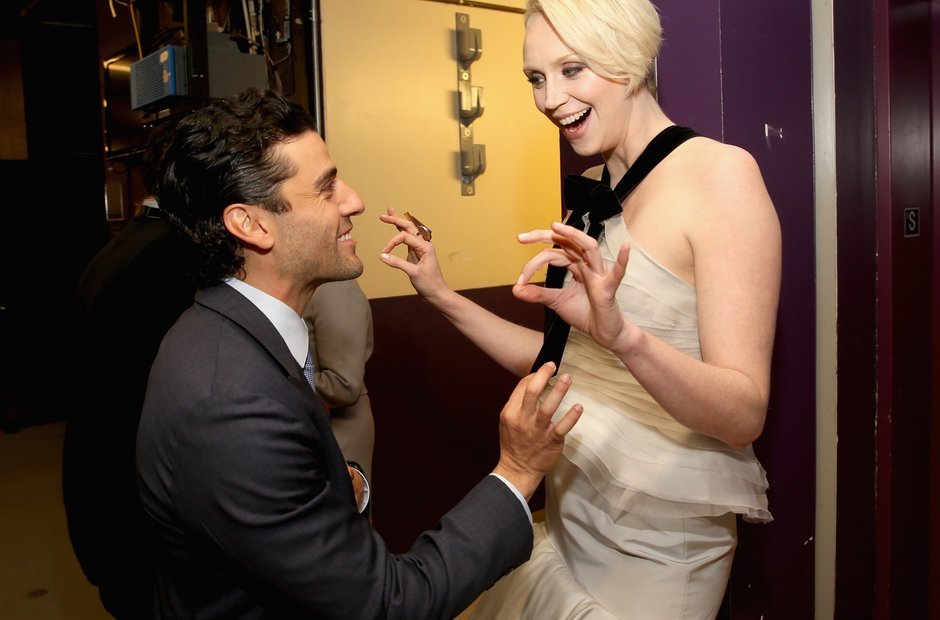 https://assets.classicfm.com/2015/50/oscar-isaac-and-gwendoline-christie-1450168406-view-0.jpg