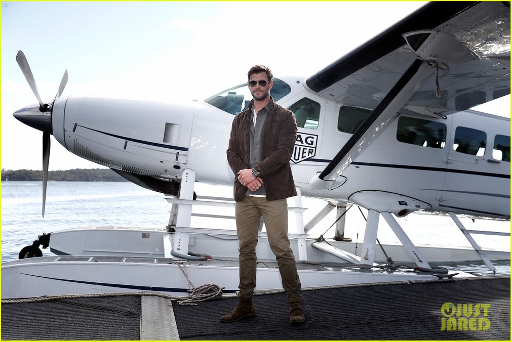 chris hemsworth promotes new tag heuer collection in sydney 014314414