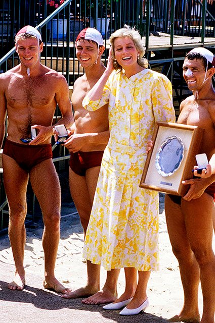 Принцесса Диана со спасателями в Новом Южном Уэльсе, 1988 год