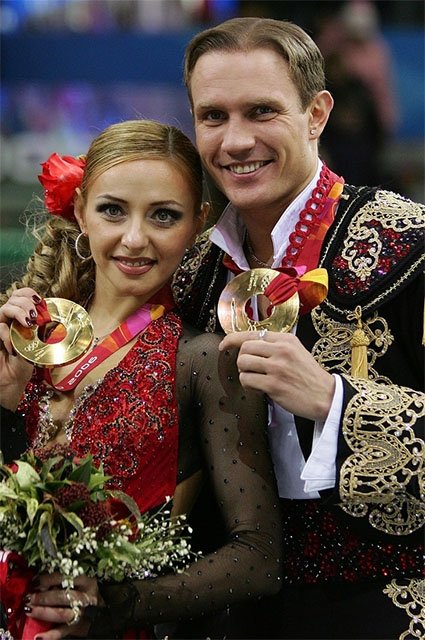 Татьяна Навка со своим партнером Романом Костомаровым