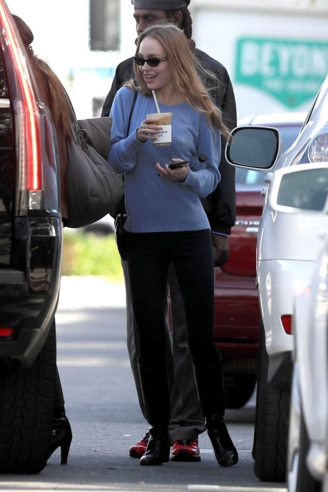Lily Rose Depp: Shopping in West Hollywood -02