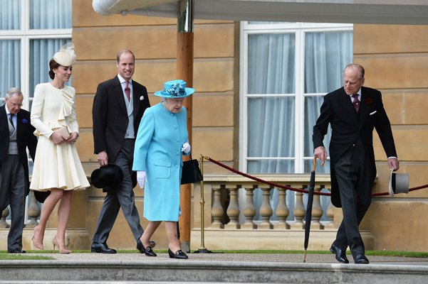 Кейт Миддлтон, принц Уильям, королева Елизавета II и принц Филипп